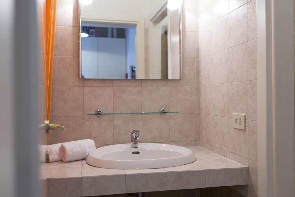 Garibaldi Apartment Милан Номер фото